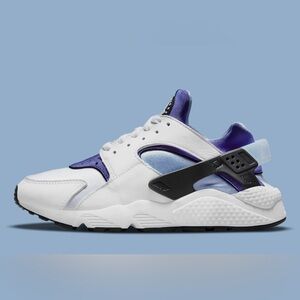 Brand new with tag Nike air women shoes size 9